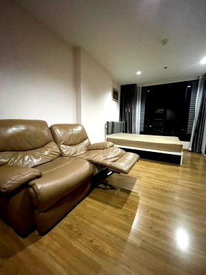 คอนโดให้เช่า : ให้ เช่า 9,500 THB/monthThe Tree Interchange  (เดอะ ทรี อินเตอร์เชนจ์)  31 sqm. 25 th floor