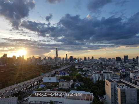 The Mark Ratchada Airportlink 1 bedroom 35 sqm. no block view
