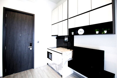 Condos for rent : Condo for rent, THE LINE Sukhumvit 101 fully furnished and ready to move in, 1 Bedroom + 1 Bathroom on 28th floor with high ceiling 3.4 meters. 