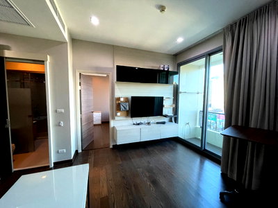 คอนโดให้เช่า : ว่างพร้อมอยู่! Q Asoke . 1นอน 45ตร.ม. Line id: @pfagent