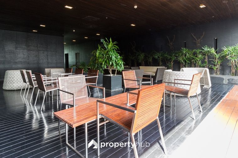 Noble Remix 2 Thonglor
