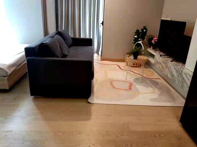 คอนโดให้เช่า : Siamese Exclusive Queens  วิวสวย เฟอร์นิเจอร์ครบ พร้อมเข้าอยู่ ฟรีรถรับส่ง