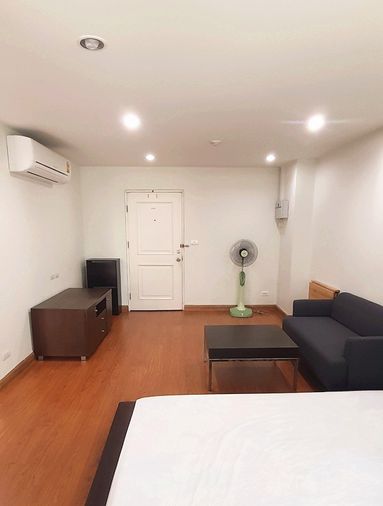 ให้เช่าห้องใหม่ราคาถูก!! The Pulse เดอะ พัลซ์ ลาดพร้าว 44 ชั้น 3 ขนาด 33 ตร.ม. เฟอร์นิเจอร์ครบ มีเครื่องซักผ้า ทำความสะอาดแล้ว พร้อมเข้าอยู่ค่ะ