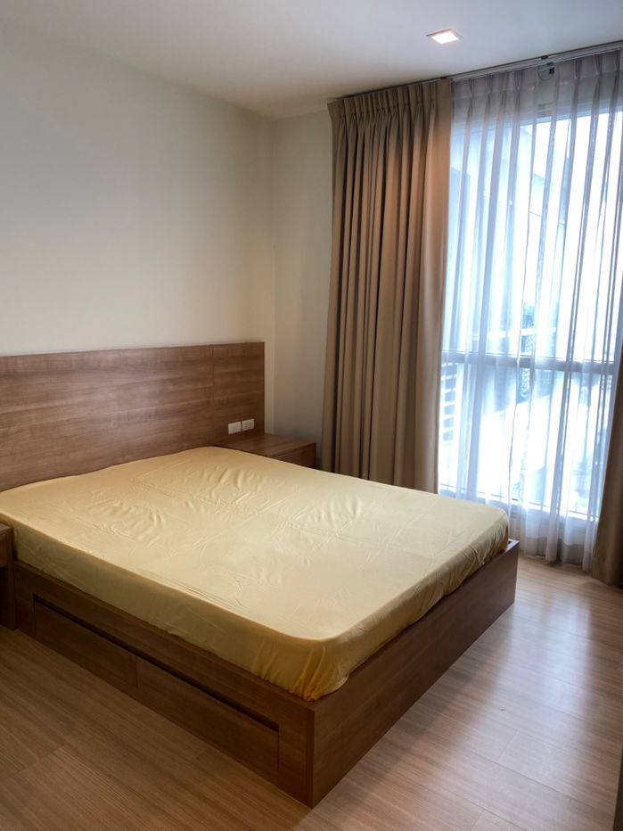 picture Rhythm Ratchada-huaikhwang condo for rent - 3/13