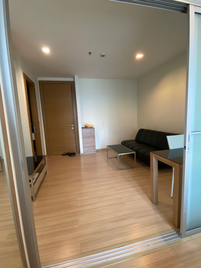 picture Rhythm Ratchada-huaikhwang condo for rent - 7/13