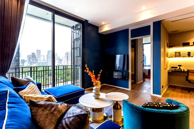 คอนโดให้เช่า : ให้เช่า Muniq Langsuan. 2นอน 97ตร.ม. Line id: @pfagent