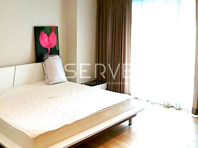 ขายคอนโด : 1 นอน ห้องกว้าง ๆ มีอ่างอาบน้ำ นอนแช่สบายๆ กับคอนโดใจกลางทองหล่อ สะดวกสบายมีรถรับส่ง BTS ทองหล่อ ที่ Noble Solo / ขายคอนโด