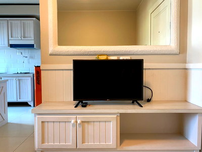 Condos for rent : Groovy Condo Sriracha 6,000 Bath/M