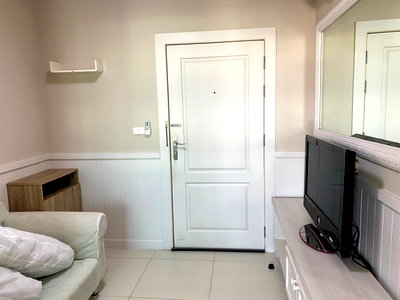 Condos for rent : Groovy Condo Sriracha 6,300 Bath/Month + Washing machine