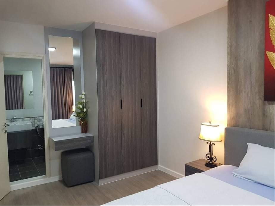 รูป ให้เช่าดีคอนโด ริน 2 นอน 2 น้ำ 5.2 ล้านบาท ค่าเช่า23,000/ด. วิวห้องนั่งเล่นเห็นตึกเซ็นเฟส เป็นส่วนตัว #เซ็นเฟสชม. - รูปที่ 7/17