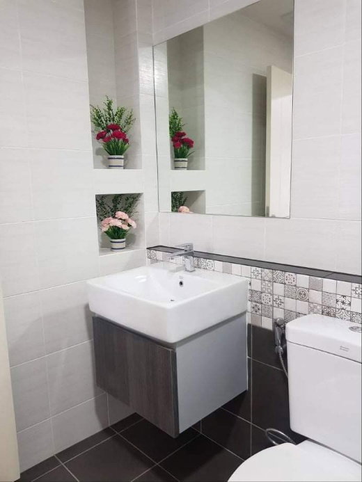รูป ให้เช่าดีคอนโด ริน 2 นอน 2 น้ำ 5.2 ล้านบาท ค่าเช่า23,000/ด. วิวห้องนั่งเล่นเห็นตึกเซ็นเฟส เป็นส่วนตัว #เซ็นเฟสชม. - รูปที่ 15/17
