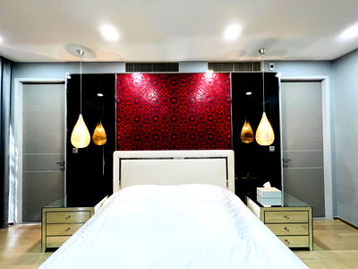 Condos for rent : 🔥Available Now🔥 Ashton Residence 41, size 3 beds, 3 baths , beautiful room, beautiful room , can raise dogs and cats 082-459-4297