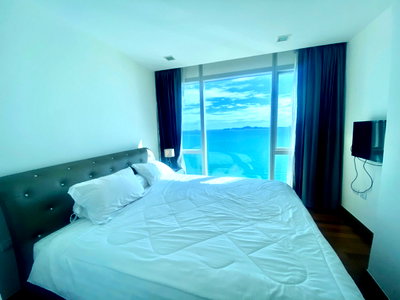 Condos for sale : For SaleThe Palm Wongamat Beach Front Pattaya   1Beds Sea view (S03-0915)