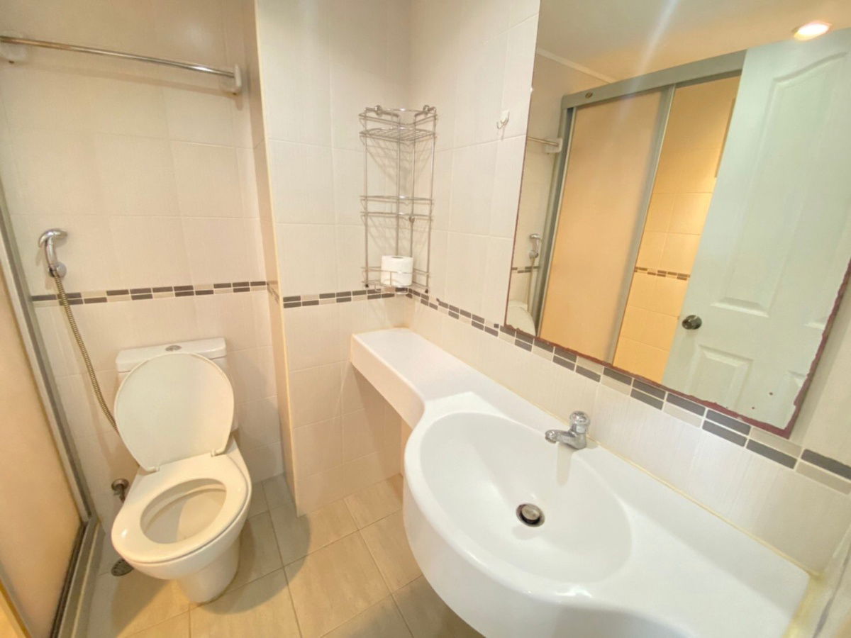 picture LP26117  For rent, Lumpini Ville Ramkhamhaeng 26, Floor 6, building-B, size 32 sqm. 8,000 baht, 064-959-8900 - 10/12