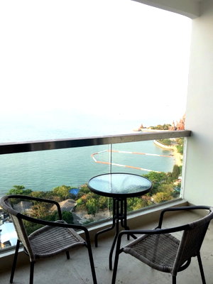 Condos for rent : For rent The Palm  Wongamat Beach Front Pattaya Studio hight floor (S03-0923)