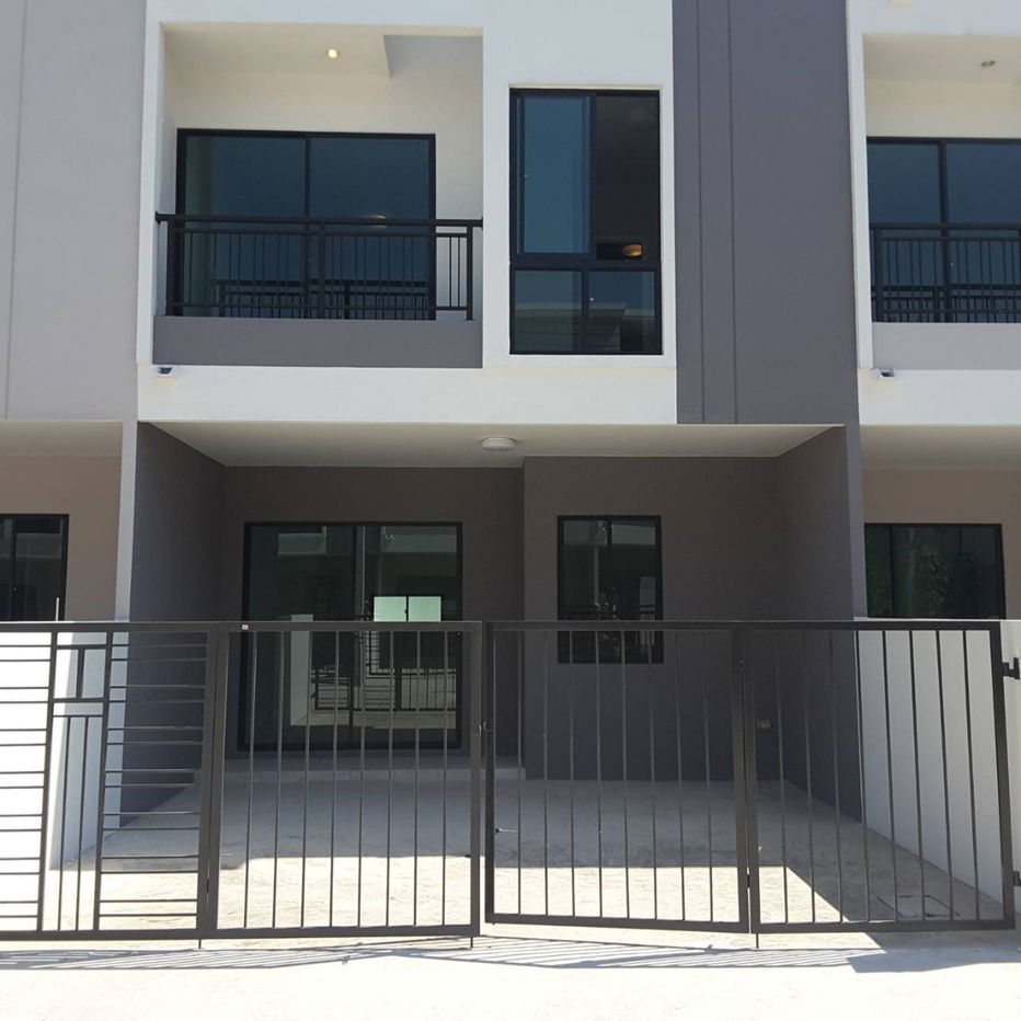 picture Townhome for rent citysense rangsit project. - 1/13