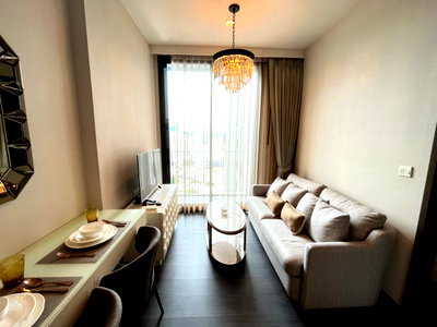 Condos for rent : for rent Edge Sukhumvit23. 1bed 30sqm. Line id: @pfagent
