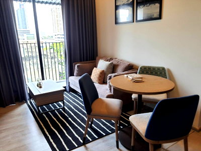 Condos for rent : Ekkamai Lifestyle Condominium in the heart of Ekkamai with full common areas.