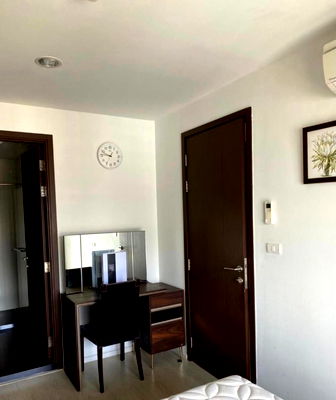 Condos for rent Sathorn Thani Tower : 1-BR Condo at Rhythm Sathorn-Narathiwas near BTS Chong Nonsi (ID 783310)