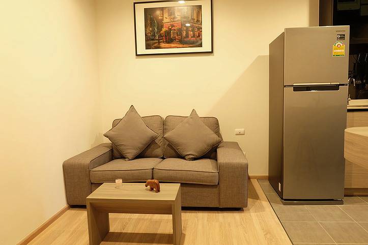picture Modern 1-BR Condo at The Base Garden Rama 9 near Ramkhamhaeng Station (ID 561058) - 1/10