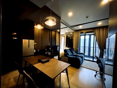 คอนโดให้เช่า : คอนโด 1-ห้องนอน ที่ แอชตัน อโศก ใกล้ MRT สุขุมวิท (ID 633038)