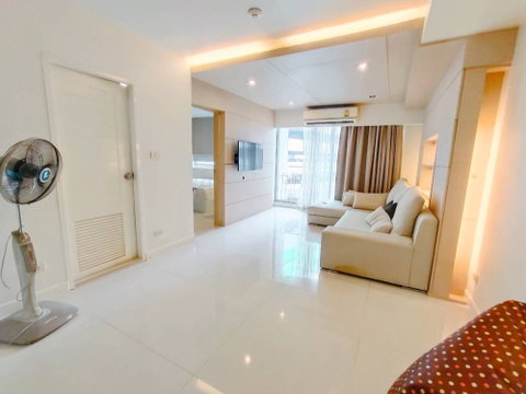 1-BR 58 Sqm Condo At Supalai Park Phaholyothin, Near BTS Ha Yaek Lat Phrao (ID 666356)