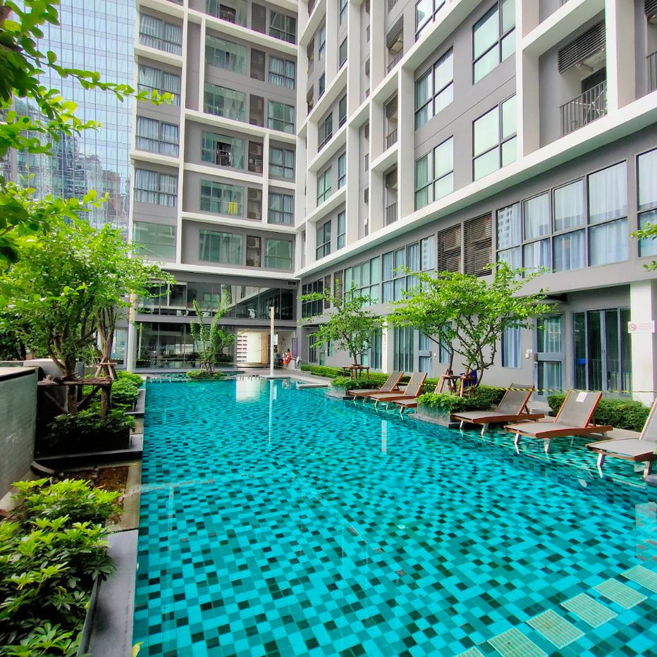 picture 2-BR Condo at Ideo Mobi Rama 9 near MRT Phra Ram 9 (ID 450393) - 3/15