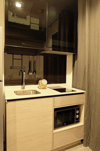picture Modern 1-BR Condo at The Base Garden Rama 9 near Ramkhamhaeng Station (ID 561058) - 10/10