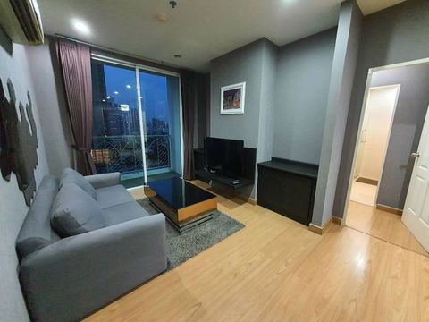 คอนโด 2-ห้องนอน ที่ เดอะ คอมพลีท นราธิวาส ใกล้ ถนนนราธิวาสราชนครินทร์ (ID 529995)