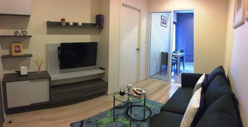 1-BR Condo at Centric Ratchada - Huai Khwang near MRT Huai Khwang (ID 386570)