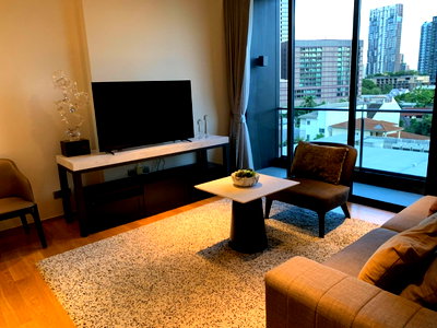 Condos for rent : for rent Beatniq Sukhumvit32. 1bed 60sqm. Line id: @pfagent
