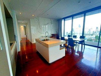 คอนโดให้เช่า : ให้เช่า คอนโด มาร์ค สุขุมวิท พร้อมพงษ์ 3 ห้องนอน 190sq.m ห้องสวย สะอาด ชั้นสูง ห้องใหม่พร้อมอยู่ 087-907-4045