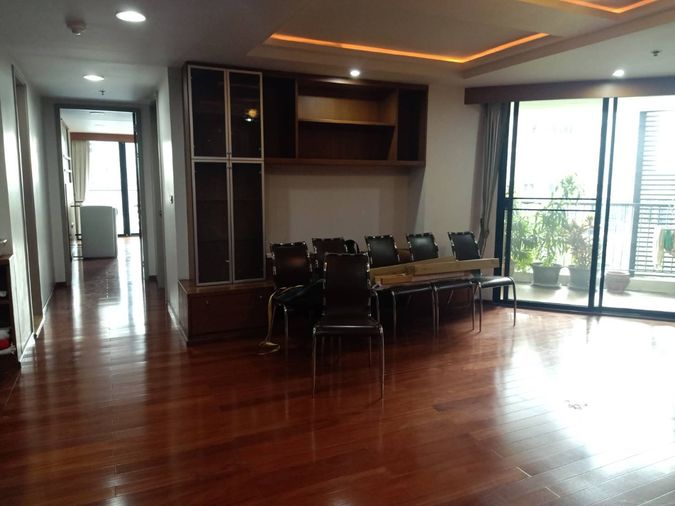 Urgent sale! 59 heritage Sukhumvit 2Bed 2Bath 119sq.m Best Unit, Great View Best Deal Close to BTS Thonglor 087-907-4045