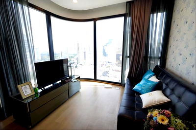 ขายคอนโด : SK04330 ขายห้องสวย คอนโด Ashton Chula-Silom พร้อมเข้าอยู่ ขนาด 55 ตรม. ใกล้ MRT สามย่าน  