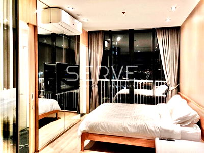 Condos for rent Phrom Phong : Nice Room Studio Super High Fl. 30+ Good View  Close to BTS Phrom Phong at Park 24