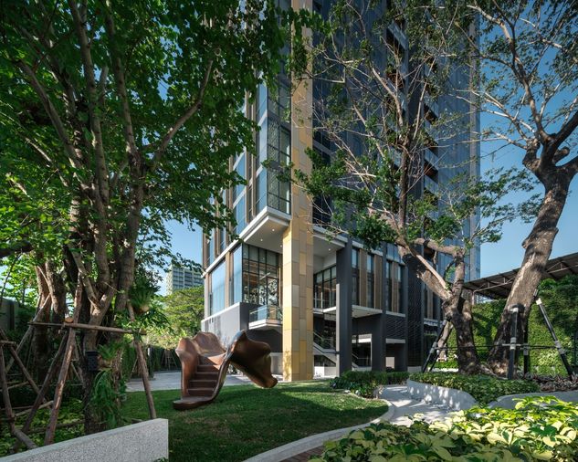 The Monument Thonglor