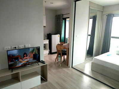 เช่าคอนโด รพ.เพชรเวช : 💥 เช่า! ไพรเวซี่ พระราม9 (Privacy Rama9) ขนาด 23 ตรม.  ราคา 10,000 บาท 