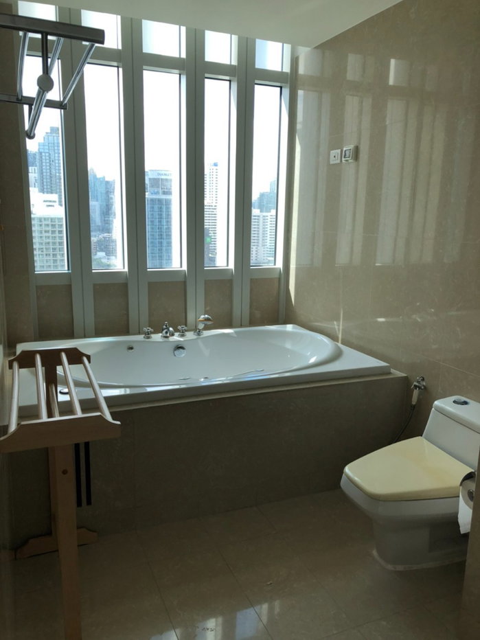 รูป 🔥 Athenee Residence - 4 Bedrooms for RENT ONLY 160K 🔥 - รูปที่ 27/37