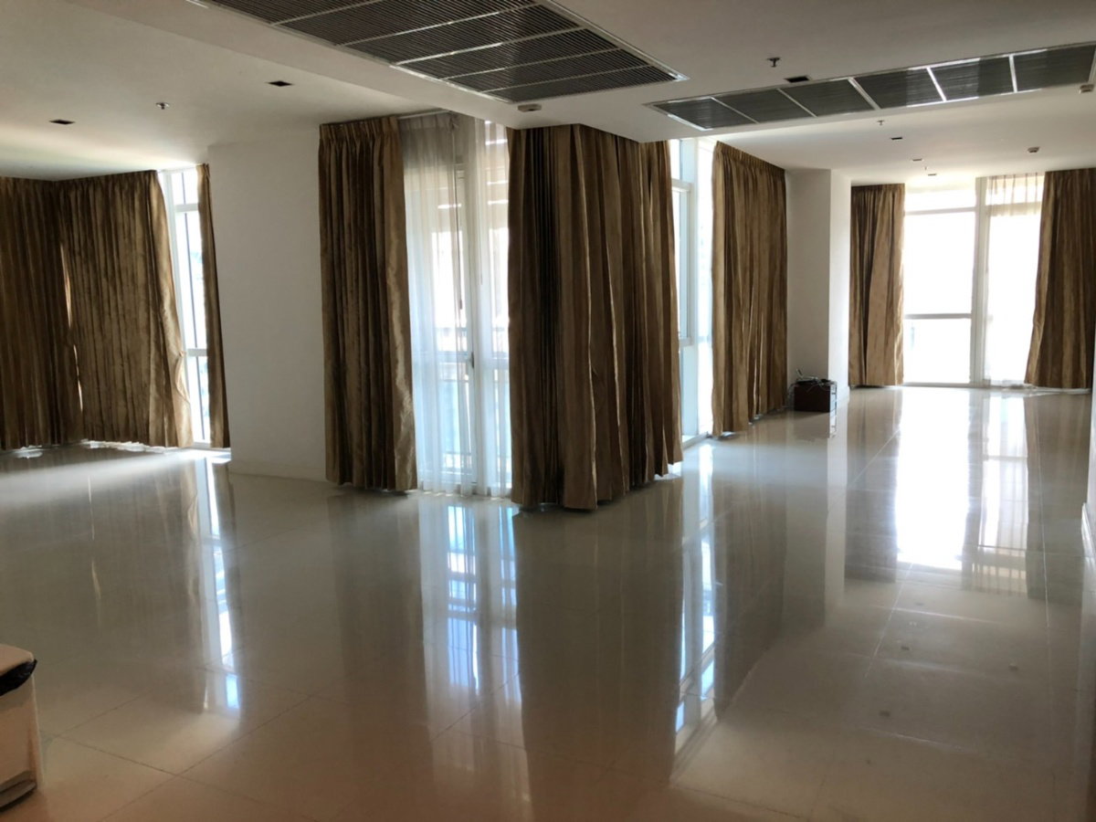 รูป 🔥 Athenee Residence - 4 Bedrooms for RENT ONLY 160K 🔥 - รูปที่ 4/37