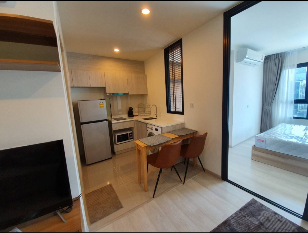 รูป ไลฟอโศก ราคาดีสุดในตึก 35 ตรม ชั้นสูง - รูปที่ 2/9