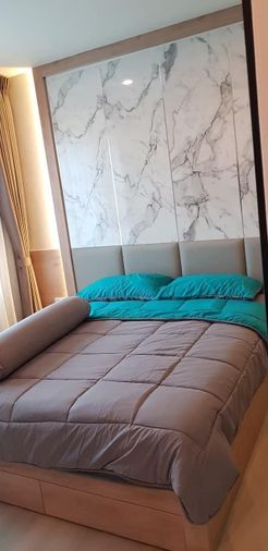 🔵⚪️🔵 "For Rent" << Best room , Beautiful view , Negotiable >> At Life Asoke line id:@arunestate 🔵⚪️🔵