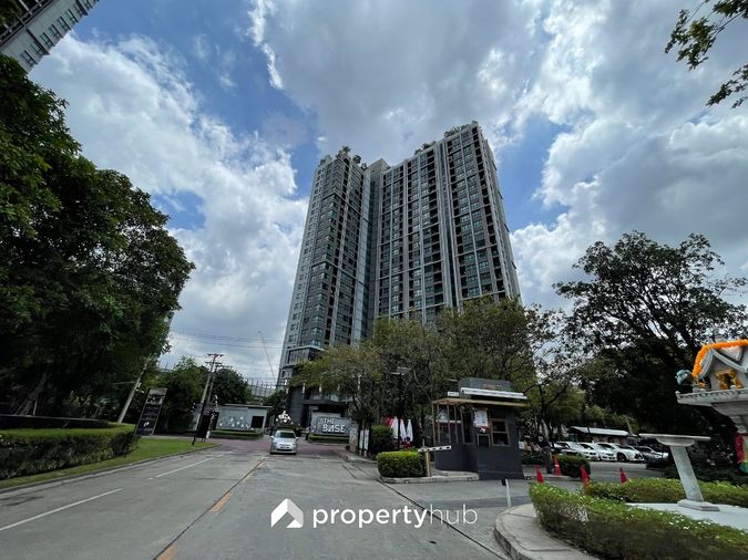 The Base Park East Sukhumvit 77