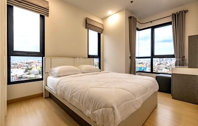 Condos for rent : For Rent Supalai Loft Prajadhipok - Wongwian Yai on best location 1 Bedroom 1 Bathroom Floor 14 !! Fully furnish and electricities