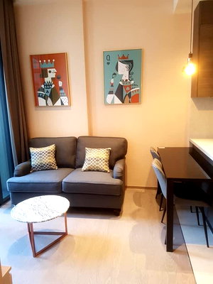 คอนโดให้เช่า : ให้เช่า Esse Asoke . 1นอน 37ตร.ม. Line id: @pfagent