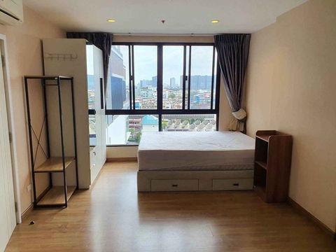 @condorental condo for rent The Tree Interchange