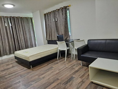 For rent D Condo Sukhumvit 109 D condo Sukhumvit 109 near BTS Bearing 600 m.
