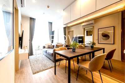 Condos for rent Bangkok University : Nice Room 1 Bed High Fl. 20+ Newest High Rise Luxury Condo Close to BTS Phrom Phong 450 m. at Noble STATE 39 / For Rent