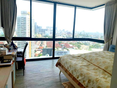 ขายคอนโด : ขาย คอนโด The Issara ลาดพร้าว 3 ห้องนอน 3 ห้องน้ำ 138 ตรม. ห้องวิวโล่ง ติด ถ. ลาดพร้าว และใกล้ MRT และ BTS