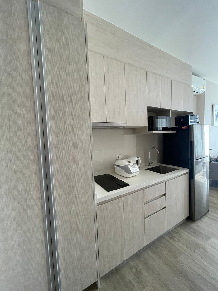 picture KEEN Sriracha Condo  1 Bed room - 9/20