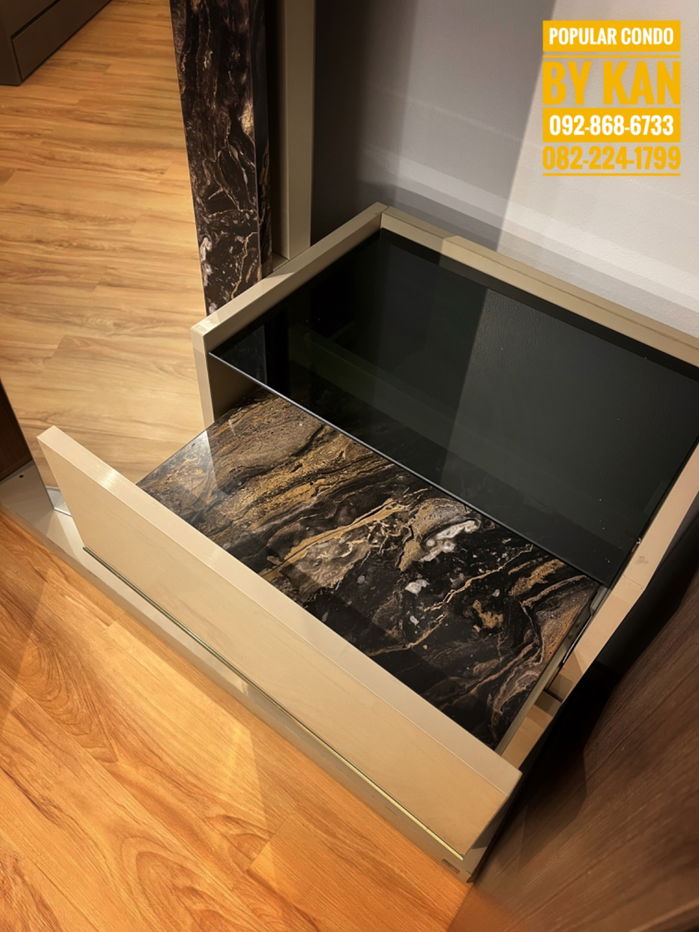 รูป ห้องพัก พรีเมี่ยม เฟอร์ SB ประตู Digital วิวนอก ป๊อปปูล่าคอนโด เมืองทองธานี ใกล้อิมแพค คอสโม ธนาคารกสิกร KBTG แจ้งวัฒนะ ตึกไคตัก-นาริตะ ศูนย์ราชการ - รูปที่ 11/26